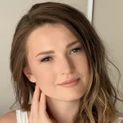 Фотография репетитора Цветкова Анастасия Андреевна