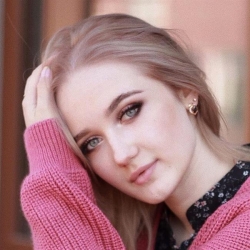 Фотография репетитора Устинкина Виктория Игоревна