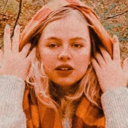 Фотография репетитора Наугольная Арина Александровна