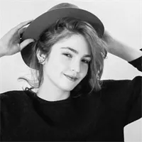 Фотография репетитора Караваева Александра Антоновна