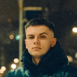 Фотография репетитора Густешев Денис Денисович