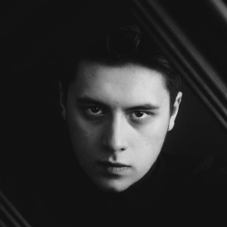 Фотография репетитора Тарков Павел Левонович