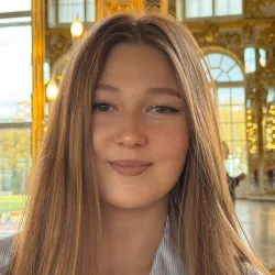 Фотография репетитора Стоянова Павлина Игоревна