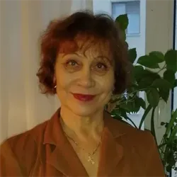 Фотография репетитора Петрова Нина Ивановна