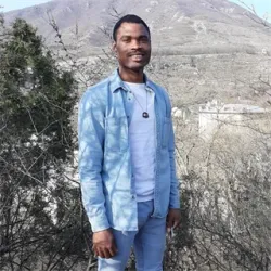 Фотография репетитора Олувол Майк Эрнест