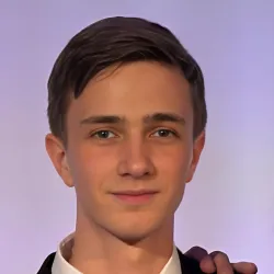 Пешен Никита Петер