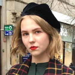 Фотография репетитора Дерменжи Дарья Александровна