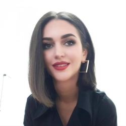 Фотография репетитора Мурадян Валерия Нориковна