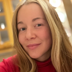 Фотография репетитора Новоселова Анастасия Алексеевна