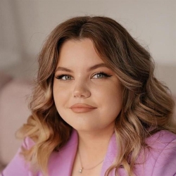 Фотография репетитора Боброва Полина Александровна