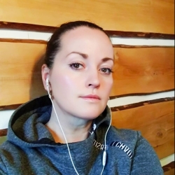 Фотография репетитора Знаевская Александра Валерьевна