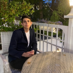 Фотография репетитора Гуляев Алексей Игоревич