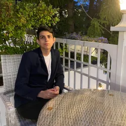 Фотография репетитора Гуляев Алексей Игоревич