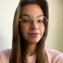 Фотография репетитора Квасова Арина Валерьевна