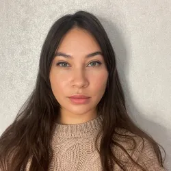 Фотография репетитора Реутова Яна Олеговна