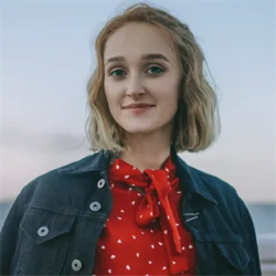 Фотография репетитора Манзуркина Дарья Александровна