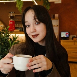 Фотография репетитора Демьянова Виктория Владимировна