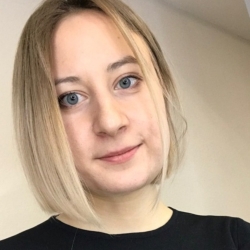 Фотография репетитора Толстых Анна Сергеевна