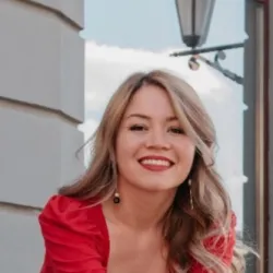 Фотография репетитора Малухина Регина Миниахметовна