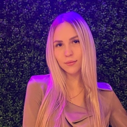 Фотография репетитора Акулова Арина Андреевна