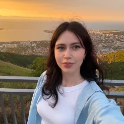 Фотография репетитора Тарасова Алина Юрьевна