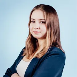Фотография репетитора Аратова Александра Алексеевна