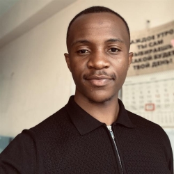 Фотография репетитора Гуминдога Тавонга Ричард 