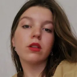 Фотография репетитора Артамонова Арина Андреевна