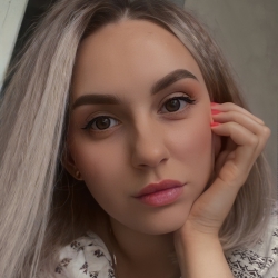 Фотография репетитора Попова Елизавета Андреевна