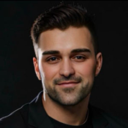 Фотография репетитора Нерсесян Саргис Каренович