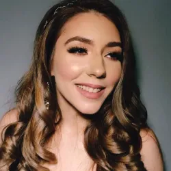 Фотография репетитора Ивашкова Александра Владимировна