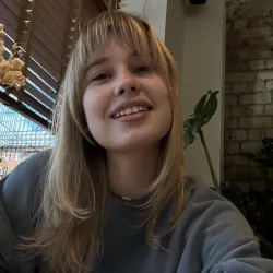 Фотография репетитора Комиссарова Екатерина Сергеевна