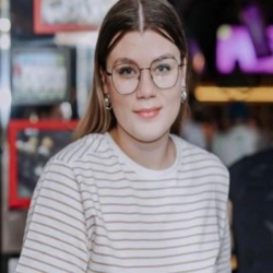 Фотография репетитора Ющенко Алина Александровна