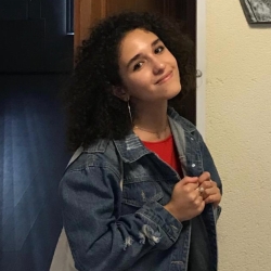 Фотография репетитора Алишова Диана Шаиговна