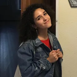 Фотография репетитора Алишова Диана Шаиговна