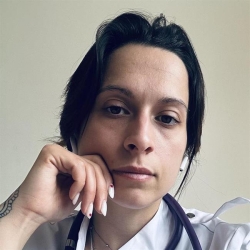 Фотография репетитора Ашурбекова Регина Керимовна