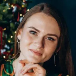 Фотография репетитора Озерова Алина Олеговна