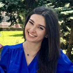 Фотография репетитора Максимова Вероника Николаевна