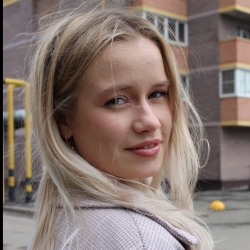 Фотография репетитора Сазонова Виктория Дмитриевна