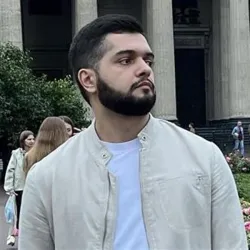 Фотография репетитора Василян Эрик Артемович