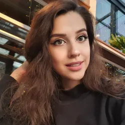 Фотография репетитора Тарасова Екатерина Сергеевна