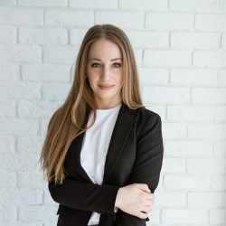 Фотография репетитора Захарова Лилия Владиславовна