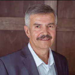 Фотография репетитора Мухаметов Руслан Шайхалеевич