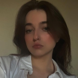 Фотография репетитора Кряквина Вероника Алексеевна