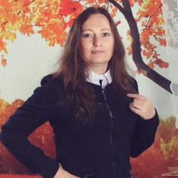 Фотография репетитора Попова Екатерина Ивановна