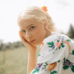 Фотография репетитора Петухова Алина Сергеевна