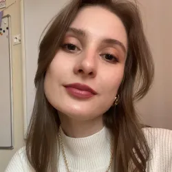 Фотография репетитора Крылова Екатерина Андреевна