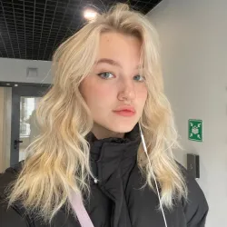 Фотография репетитора Крылова Дарья Романовна