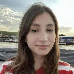 Фотография репетитора Каримова Рената Тимуровна