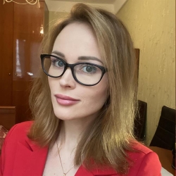 Фотография репетитора Петрова Екатерина Максимовна